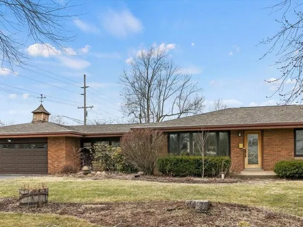 604 N Kelly St, Hobart, IN 46342