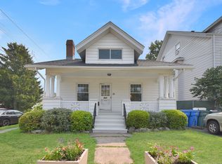 30 Helen St, Hamden, CT 06514