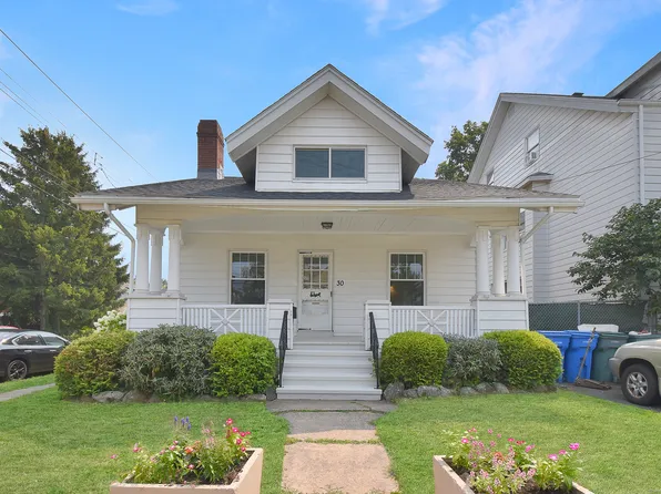 30 Helen Street, Hamden, CT 06514