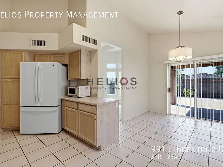 991 E Brentrup Dr — Photo 12