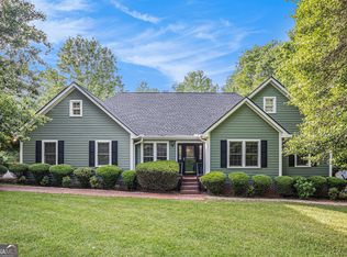 235 Deerfield Cir, Mount Airy, GA 30563