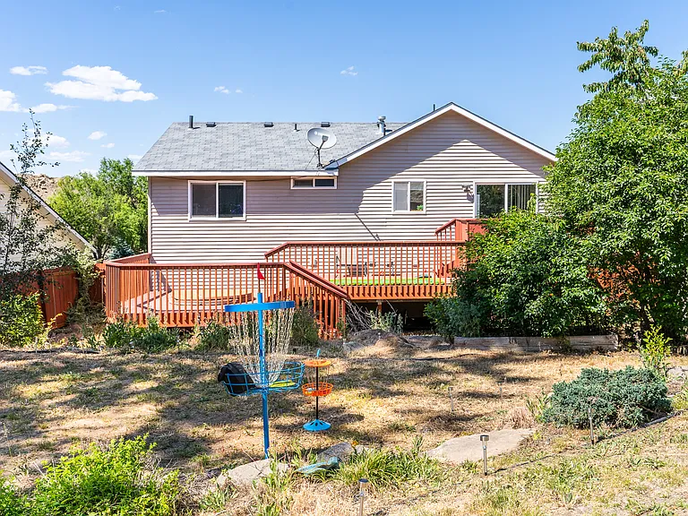 4906 E 14th Ave — Photo 35