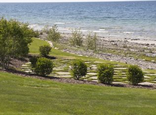 3830 Peninsula Dr, Petoskey, MI 49770