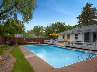 2128 Cohansey Blvd, Roseville, MN 55113