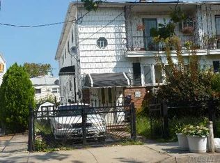 25517 149th Rd, Rosedale, NY 11422