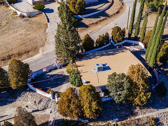 3rd image of 2030 N El Caminito