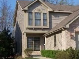 825 Kimberly Ln, Crystal Lake, IL 60014