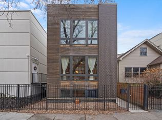 2028 N Point St, Chicago, IL 60647