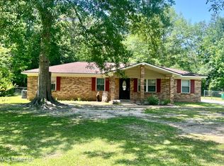 2621 Pintail Rd, Moss Point, MS 39562