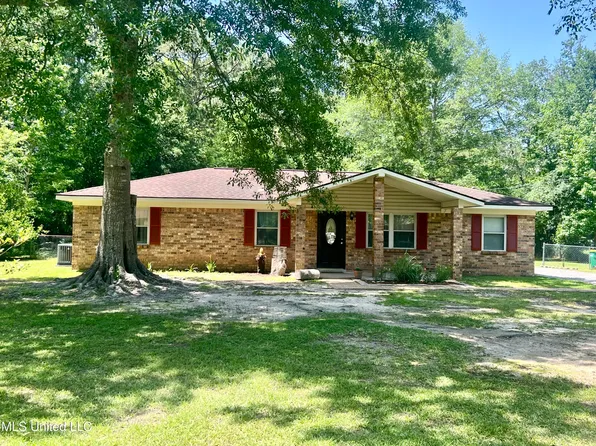 2621 Pintail Rd, Moss Point, MS 39562