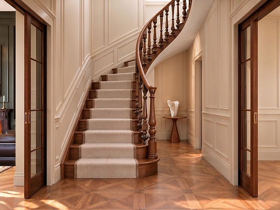 5th image of 299 Beacon St