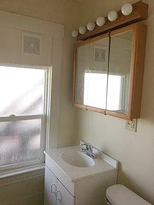 35-37 Washington Ave #2 — Photo 16