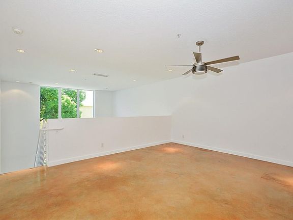 5th image of 2746 NE 8 Avenue #2746