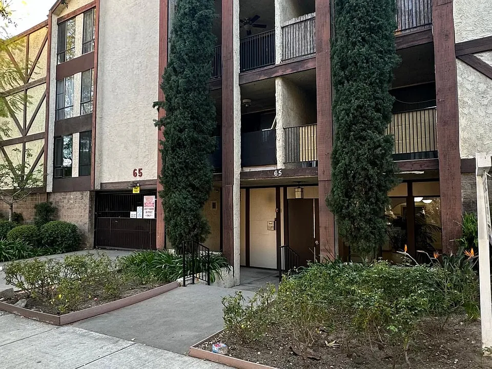 65 N Allen Ave #302