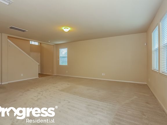 2nd image of 18758 Walden Glen Cir
