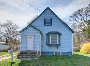 1466 Claas Ave, Holbrook, NY 11741
