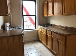 23-11 33rd St #3, Astoria, NY 11105