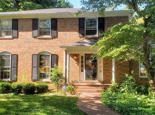 2308 Donleigh Ct, Thornhill, KY 40222