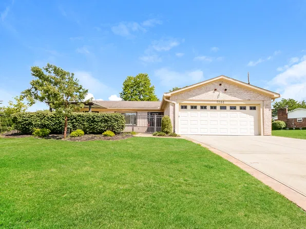 7244 Hollywood Dr, West Chester, OH 45069