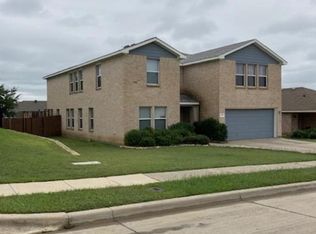 2501 Castle Pines Dr, Burleson, TX 76028