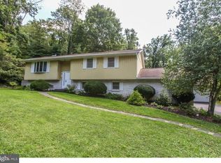 1552 Gable Dr, Coopersburg, PA 18036