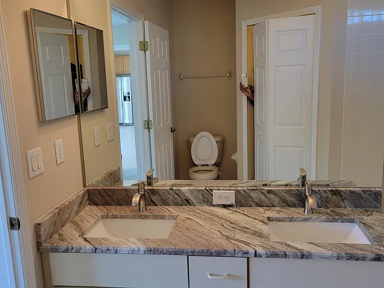 10915 Newbridge Dr — Photo 7