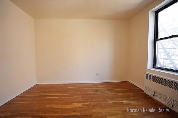 Rented by Norman Raindel, LREB | media 12