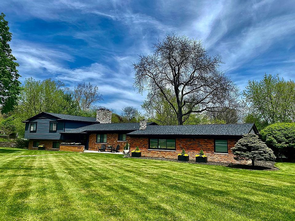 1st image of 30540 Cheviot Hills Dr