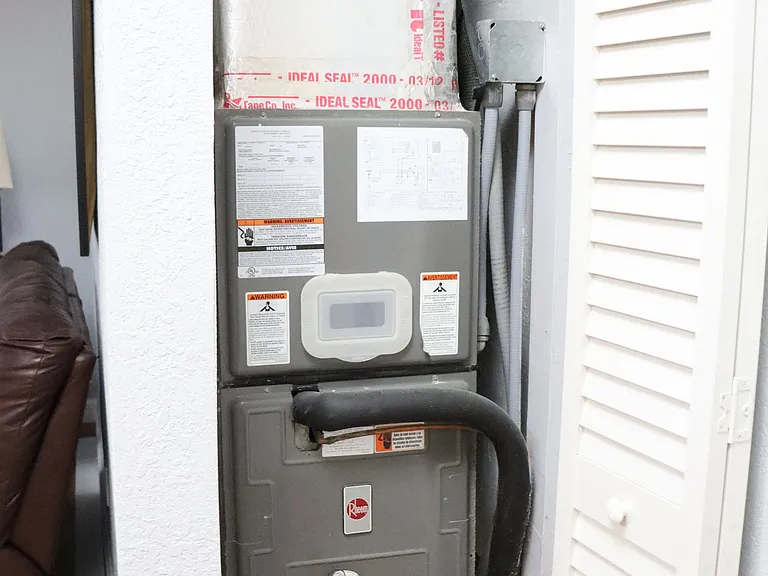 8101 Abbott Ave #8 — Photo 11