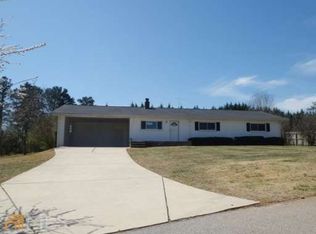 4549 Cash Dr, Flowery Branch, GA 30542