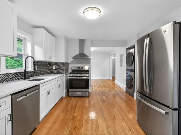 112 Woodstock St #2B, Somerville, MA 02144
