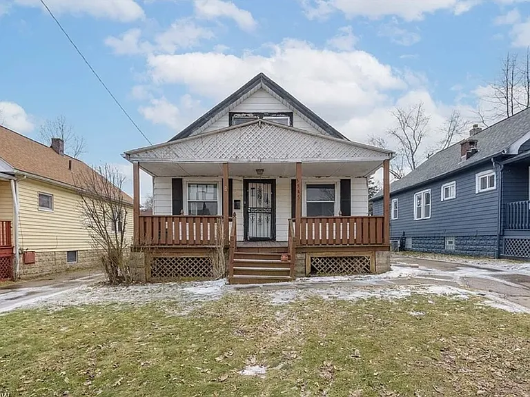 5547 Grasmere Ave — Photo 1