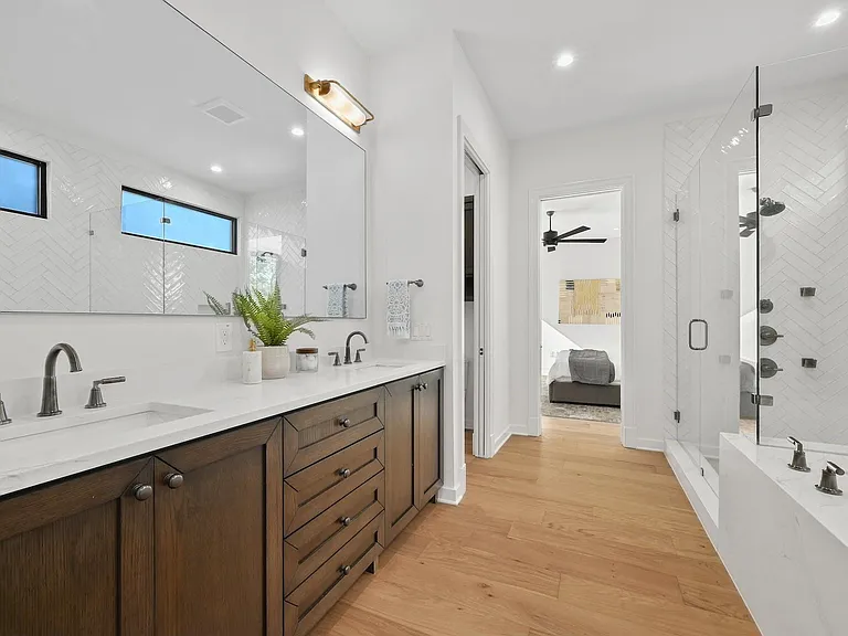 5512 Shoalwood Ave — Photo 5