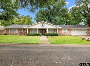 725 W Blair St, Mineola, TX 75773