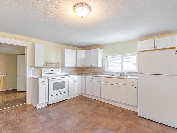4th image of 508 Apple St