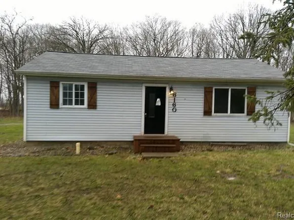 6160 Taylor Dr, Flint, MI 48507