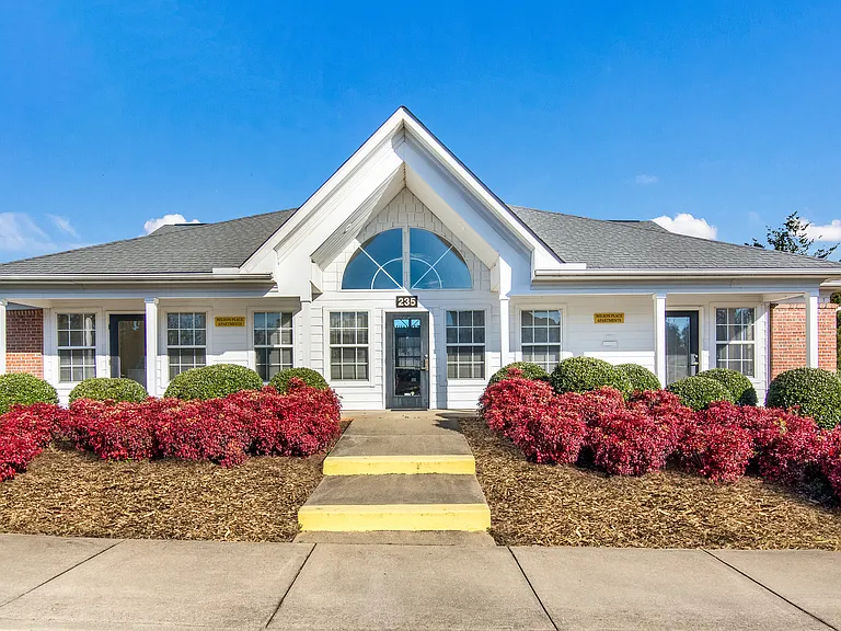 Cardinal Pointe — Photo 14