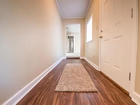 2nd image of 1107 Leone Ave