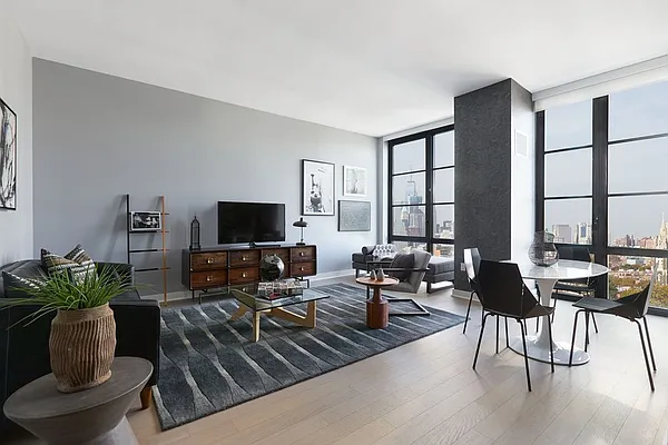 Rented by Aura Management | media 17