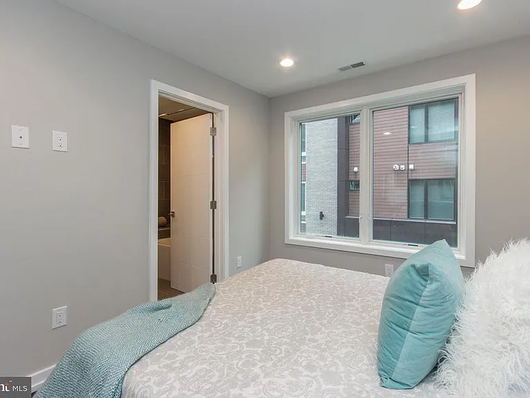 716 S Sartain St #2 — Photo 31