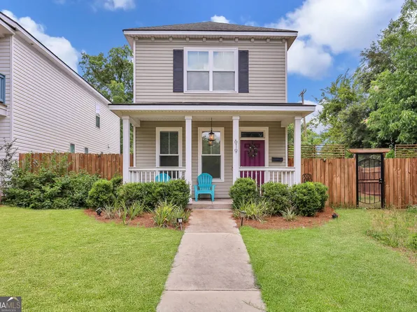 619 E Henry St, Savannah, GA 31401