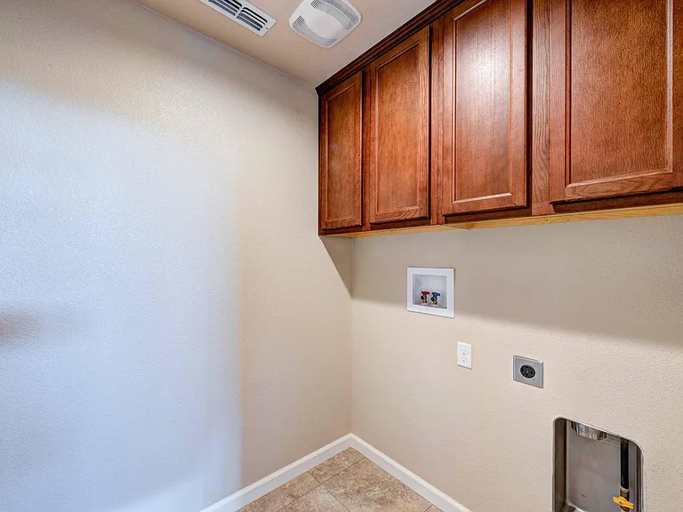 695 Mission De Oro Dr — Photo 24