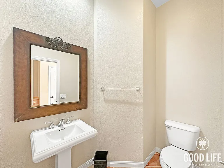 1348 N Paradise Ridge Way — Photo 23
