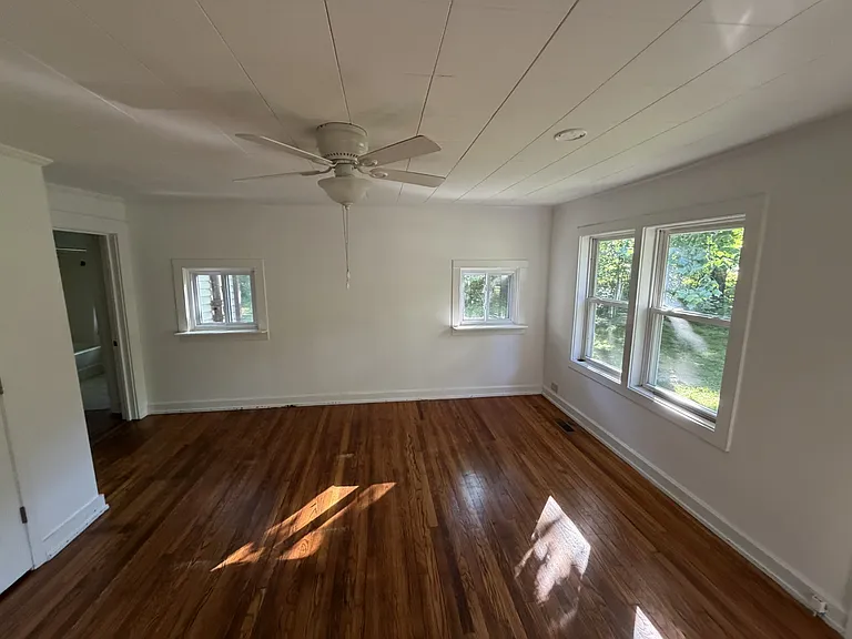 1000 Woodard Perry Rd — Photo 8