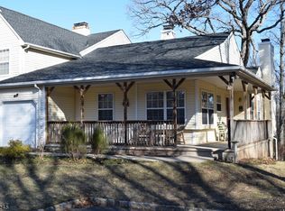 12 Blackfoot Trl, Branchburg, NJ 08876