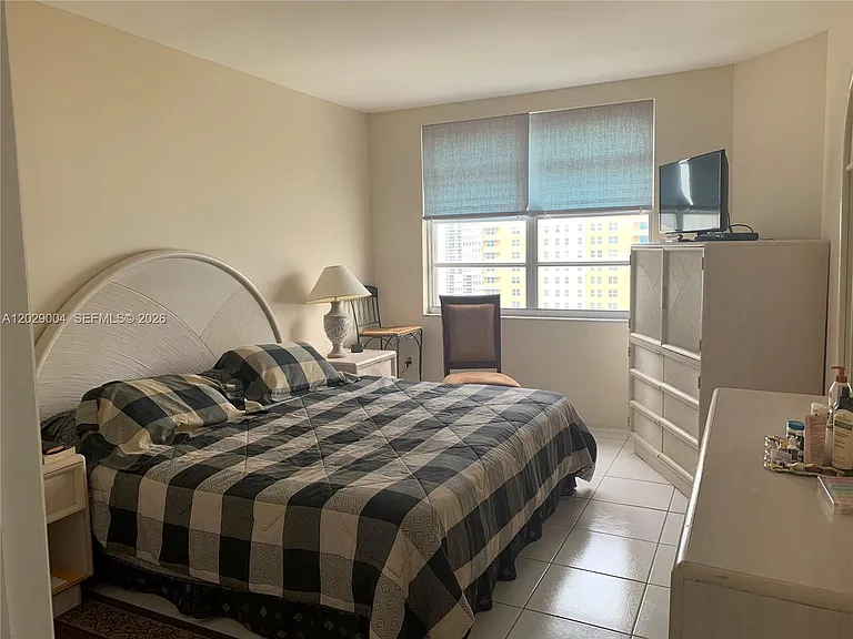 1950 S Ocean Dr #12M — Photo 8