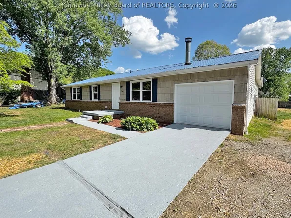 34 Pinewood Cir, Saint Albans, WV 25177
