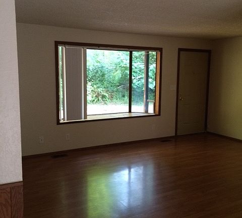 5th image of 44531 SE 73rd St