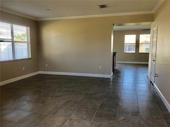 4th image of 307 Country Cottage Ln