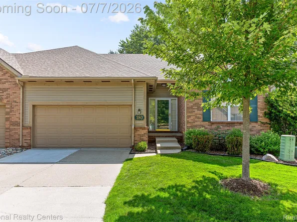 180 Winslow Cir, Walled Lake, MI 48390